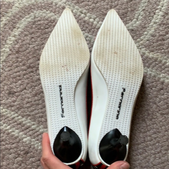 Pointed toes and criss cross back heels size 37. - Picture 5 of 7